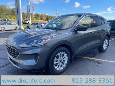 Used 2022 Ford Escape SE w/ Convenience Package image 3