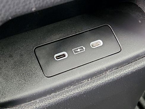 Used 2025 Honda CR-V EX-L image 11