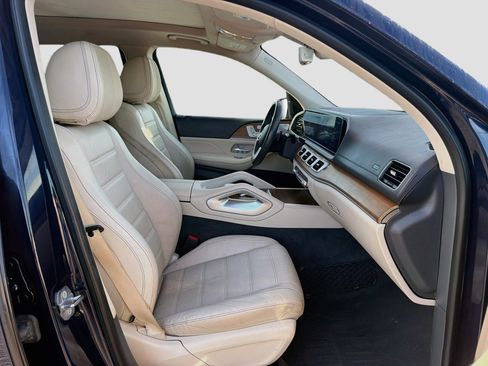 Used 2020 Mercedes-Benz GLS 450 4MATIC image 15