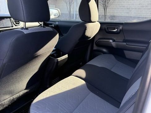 Certified 2021 Toyota Tacoma SR5 image 30