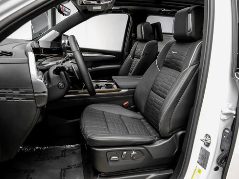 Used 2025 Cadillac Escalade Sport Platinum AWD/4WD image 49