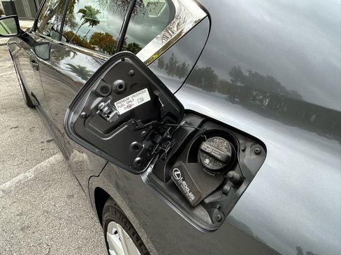 Used 2024 Lexus IS 300 w/ Comfort Package image 37