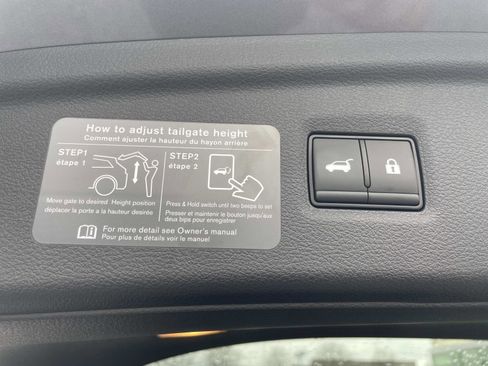 Certified 2025 INFINITI QX50 Pure image 9