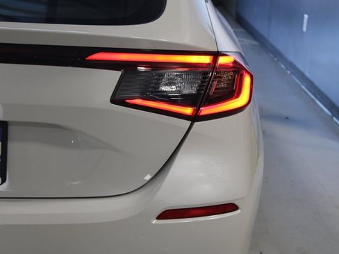 Used 2024 Honda Civic EX-L image 41