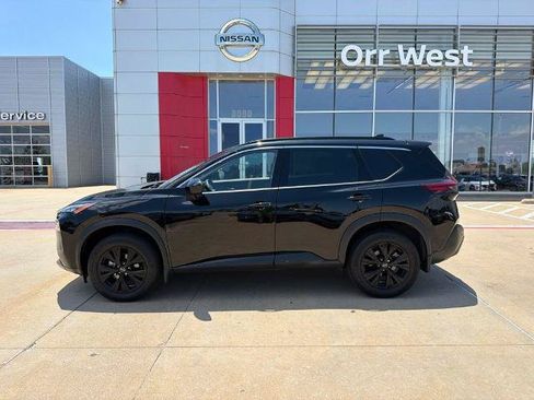 Certified 2023 Nissan Rogue SV w/ SV Premium B Package AWD/4WD image 2