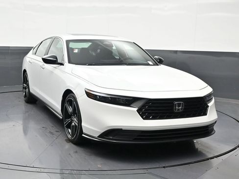 Used 2023 Honda Accord Sport image 7