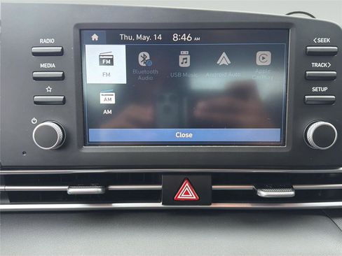 Used 2025 Hyundai Elantra SE FWD image 19