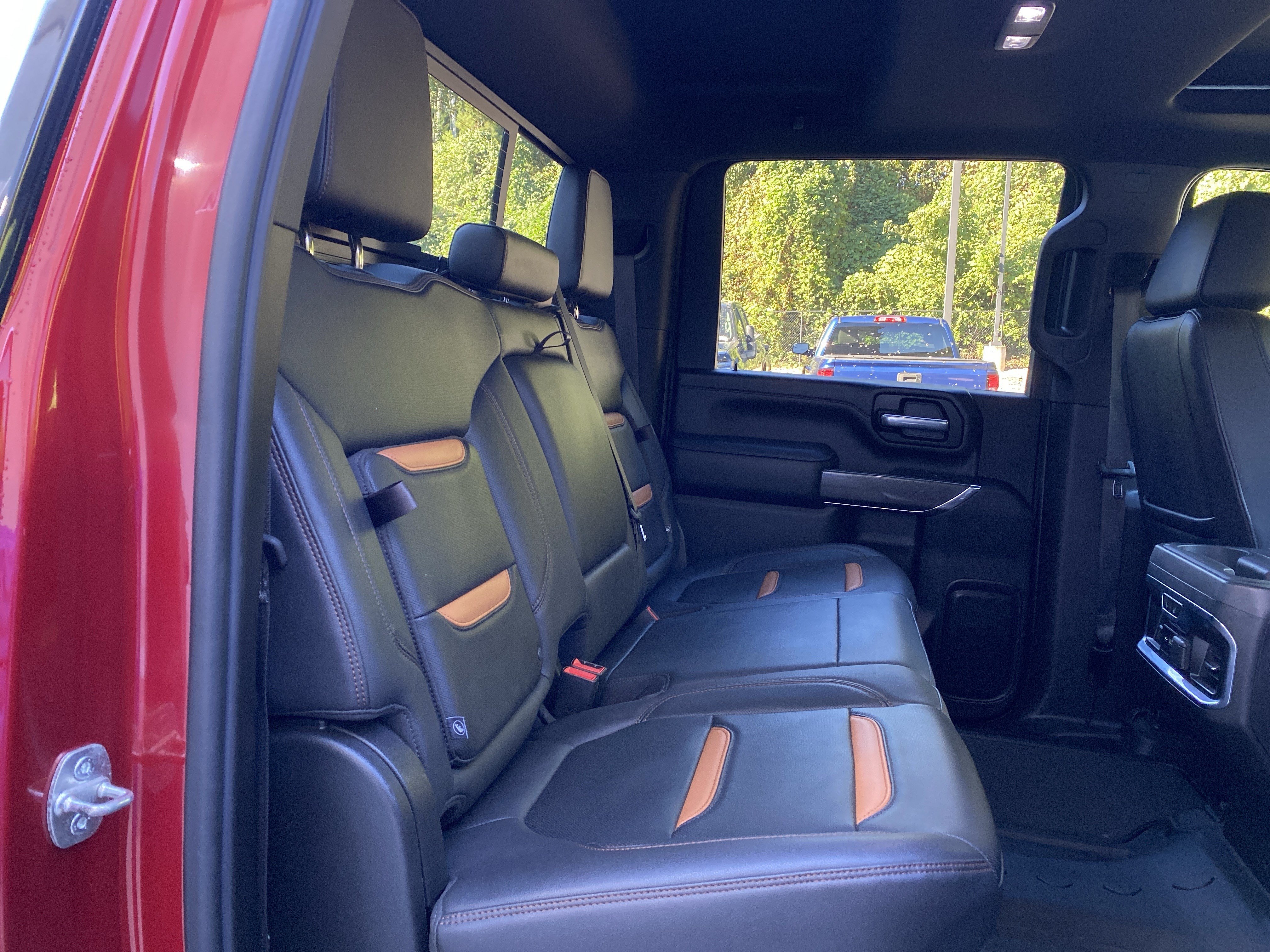 Used 2021 GMC Sierra 2500 AT4 w/ AT4 Premium Plus Package AWD/4WD image 40