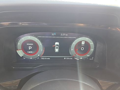 Used 2024 Nissan Pathfinder Platinum w/ Cargo Package image 14