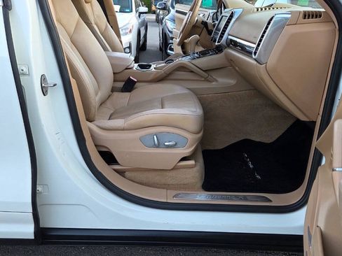 Used 2012 Porsche Cayenne S AWD/4WD image 45