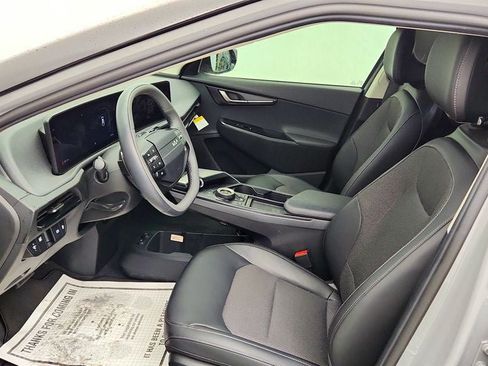 Used 2025 Kia EV6 Light w/ Light LR Technology Package RWD image 18