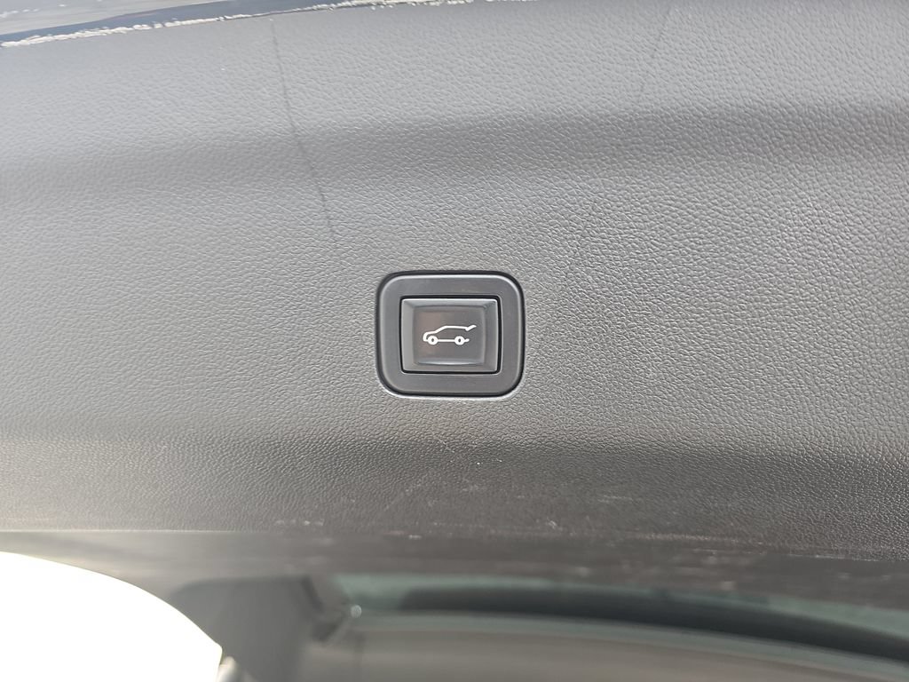 Certified 2022 GMC Yukon Denali w/ Max Trailering Package AWD/4WD image 18