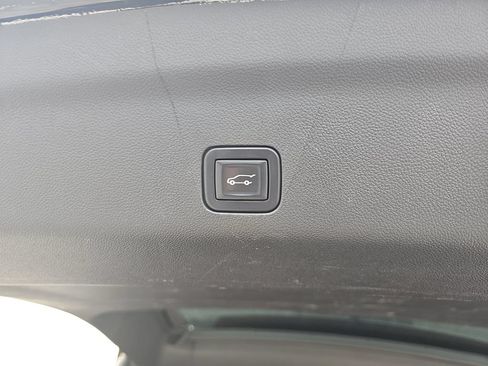 Certified 2022 GMC Yukon Denali w/ Max Trailering Package AWD/4WD image 18