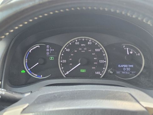 Used 2014 Lexus CT 200h FWD image 23