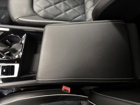 Used 2024 Volkswagen Atlas Cross Sport SEL Premium R-Line image 22