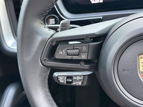 Certified 2026 Porsche Cayenne AWD/4WD image 22