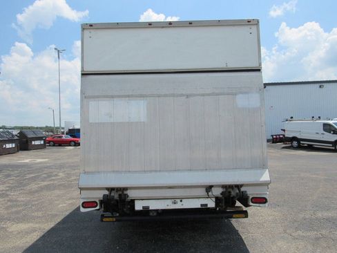 Used 2019 Ford Transit 350 156 DRW RWD image 4