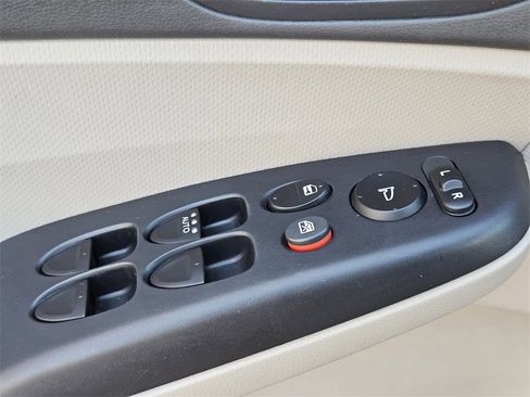 Used 2011 Honda Civic LX image 22