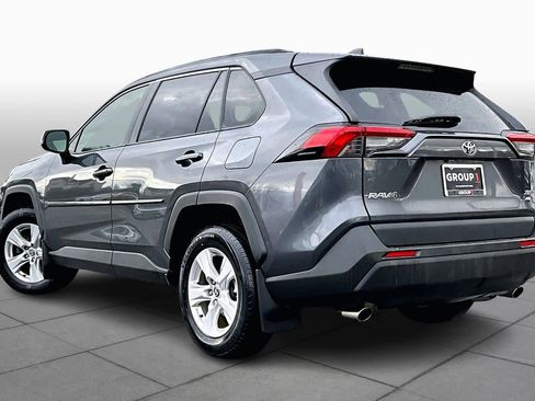 Used 2020 Toyota RAV4 XLE w/ Convenience Package image 12