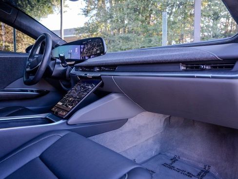 Used 2024 Lucid Air Touring image 21
