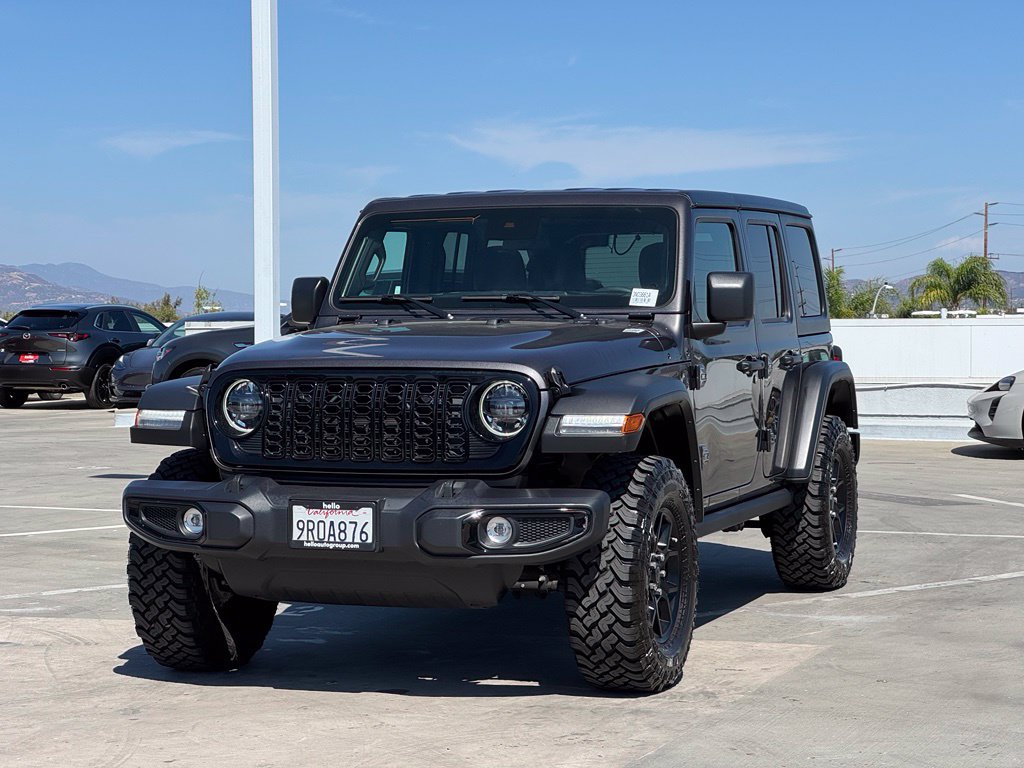Used 2025 Jeep Wrangler Unlimited Sport AWD/4WD image 5