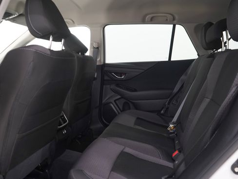 Used 2025 Subaru Outback Premium AWD/4WD image 19
