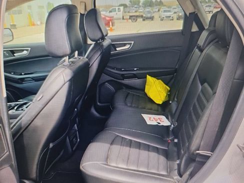 Used 2020 Ford Edge SEL AWD/4WD image 16