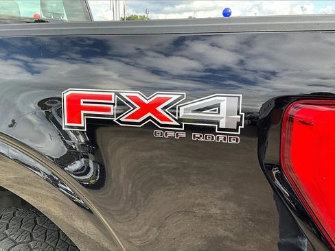 Used 2022 Ford F150 XL w/ Trailer Tow Package image 8