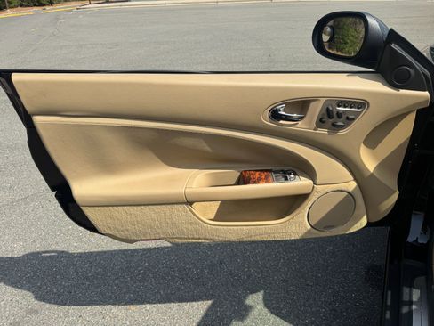 Used 2008 Jaguar XK Convertible image 25