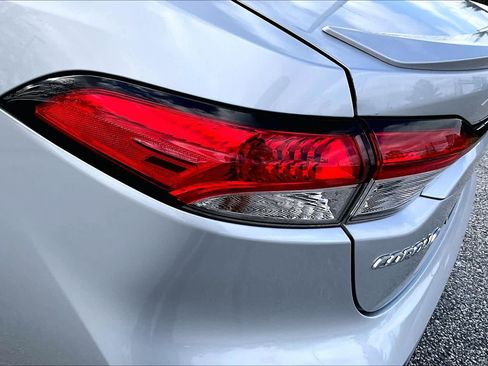 Used 2021 Toyota Corolla SE image 27