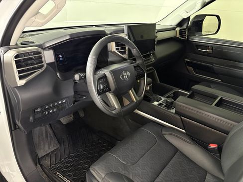 Used 2024 Toyota Tundra Limited AWD/4WD image 16