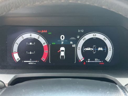 Used 2024 Toyota Tacoma TRD Off-Road AWD/4WD image 27