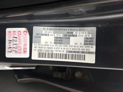 Used 2016 MAZDA MAZDA3 i Sport w/ Preferred Equipment Package FWD image 30