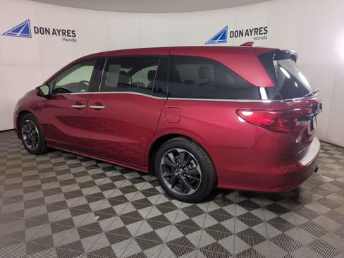 Certified 2024 Honda Odyssey Elite image 10