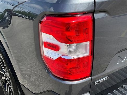 Used 2024 Ford Maverick Lariat FWD image 25