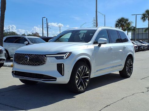 New 2026 Volvo XC90 B5 Plus w/ Protection Package Premier image 3