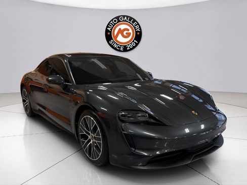 Used 2021 Porsche Taycan RWD image 1