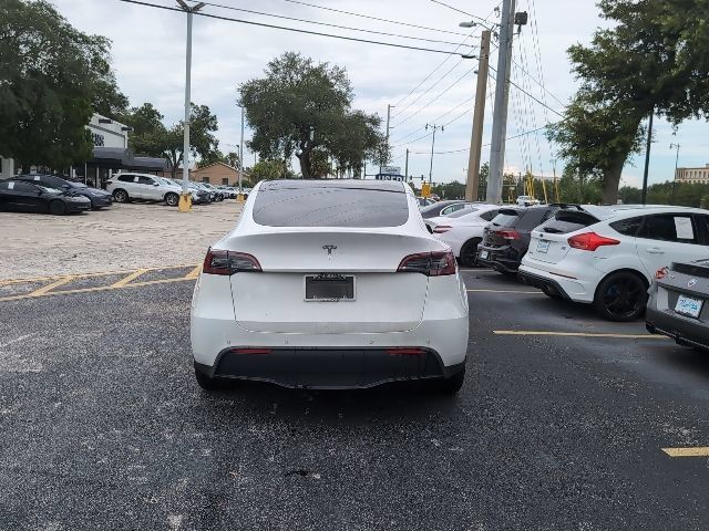 Used 2022 Tesla Model Y Long Range AWD/4WD image 6