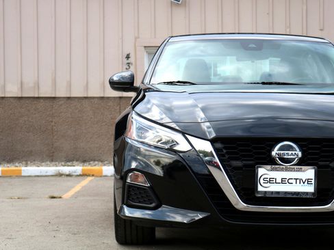 Used 2021 Nissan Altima 2.5 SR image 3
