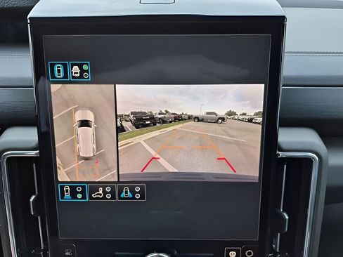 New 2026 GMC Yukon Denali w/ Sun & Power Step Package AWD/4WD image 44