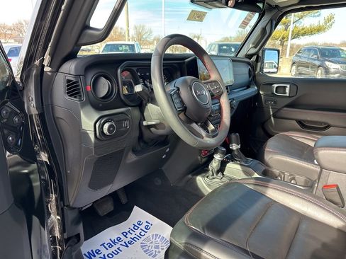 Used 2024 Jeep Wrangler Unlimited Rubicon AWD/4WD image 62