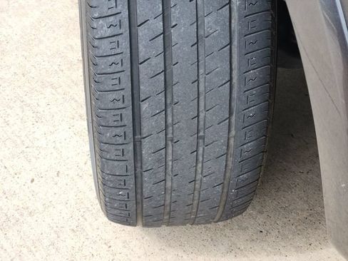 Used 2015 Ford F150 Lariat RWD image 11