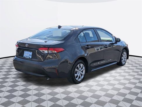 Used 2025 Toyota Corolla LE image 6