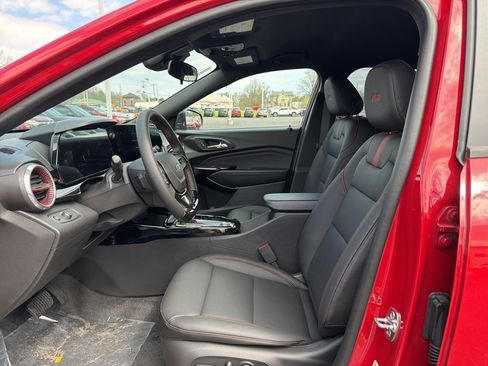 New 2026 Chevrolet Trax RS FWD image 23
