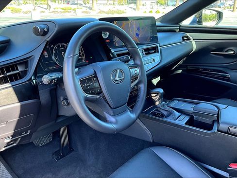Used 2022 Lexus ES 350 w/ Premium Package FWD image 17