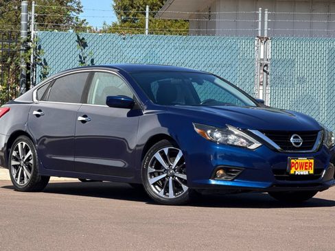 Used 2016 Nissan Altima 2.5 SR FWD image 2