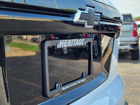 New 2027 Chevrolet Traverse LT w/ Sun and Wheel Package AWD/4WD image 35
