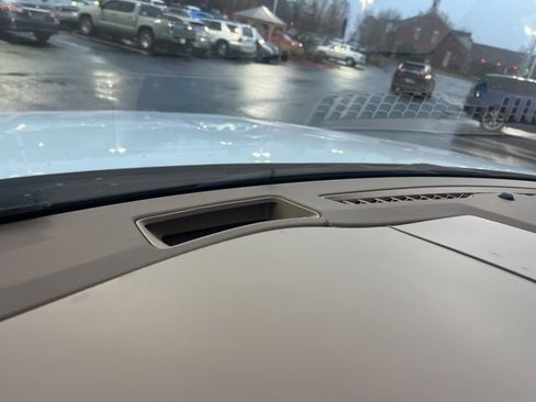 Used 2018 Cadillac Escalade ESV Platinum image 22