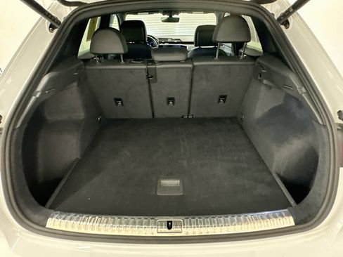 Used 2024 Audi Q3 2.0T Premium AWD/4WD image 30