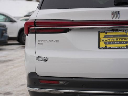 Used 2025 Buick Enclave Preferred image 10